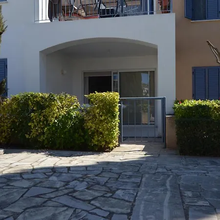 Verne Place *